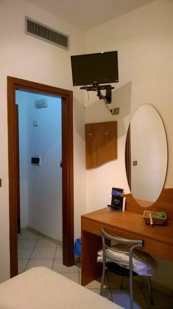 Hotel La Villetta Fiumicino Luaran gambar