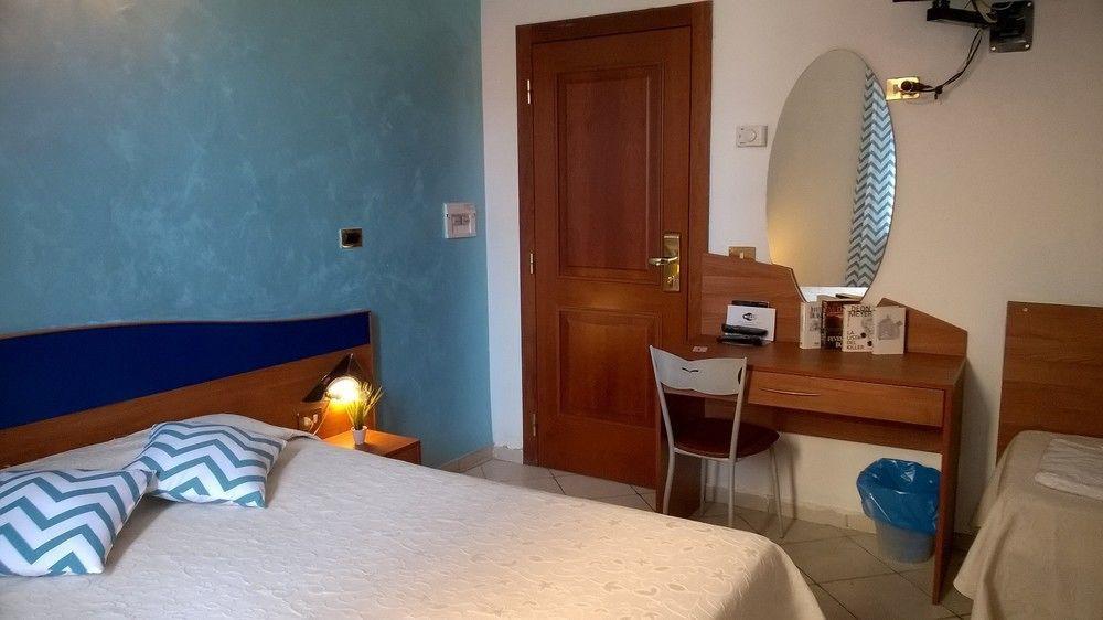 Hotel La Villetta Fiumicino Luaran gambar