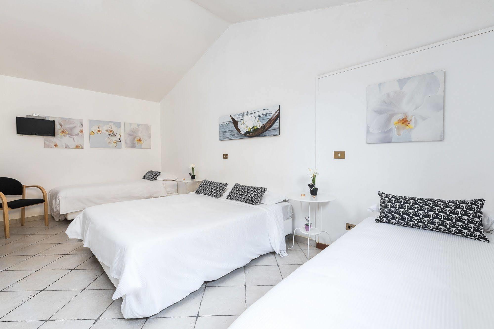 Hotel La Villetta Fiumicino Luaran gambar