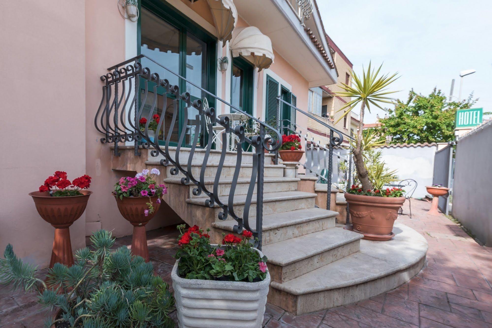 Hotel La Villetta Fiumicino Luaran gambar