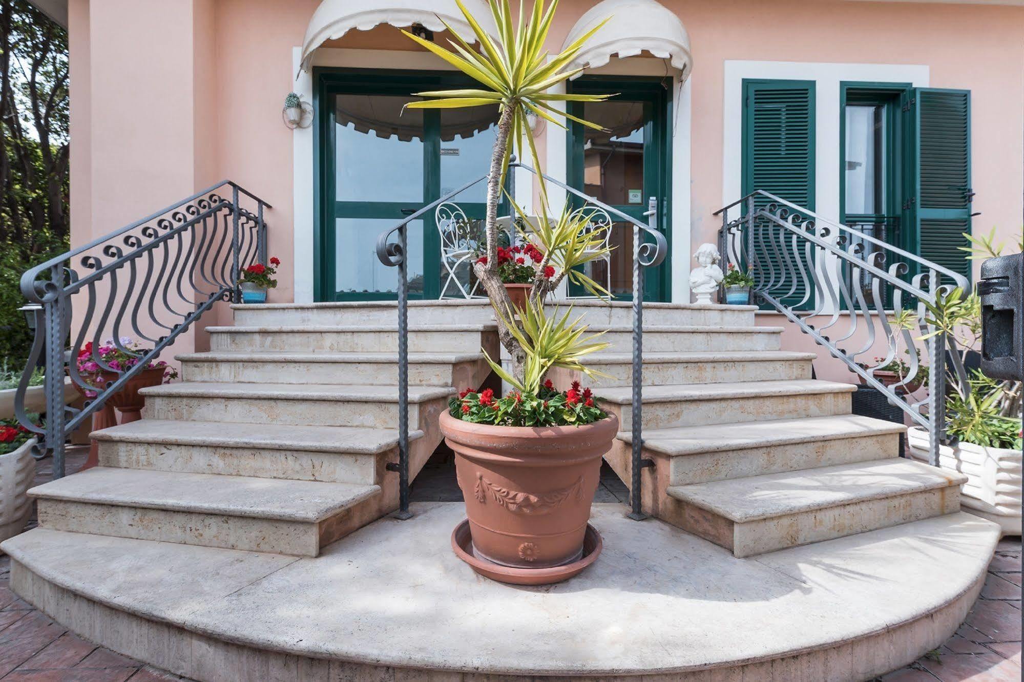 Hotel La Villetta Fiumicino Luaran gambar