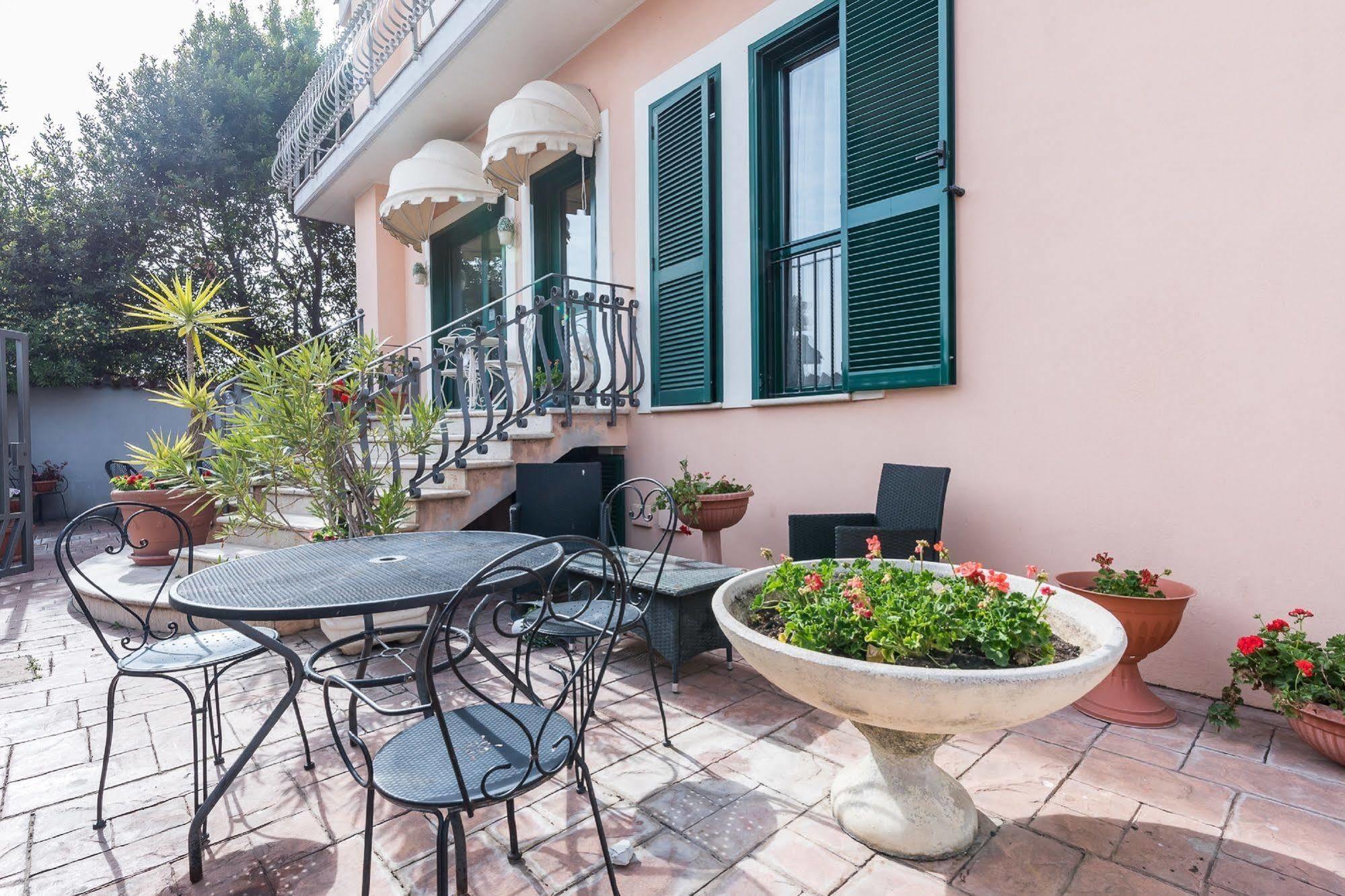Hotel La Villetta Fiumicino Luaran gambar